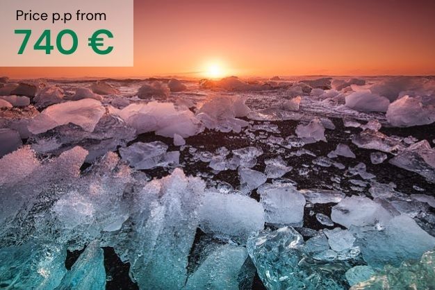 Sunset over diamond beach in iceland presenting "Glorious glaciers" tour. Price per person from 740€