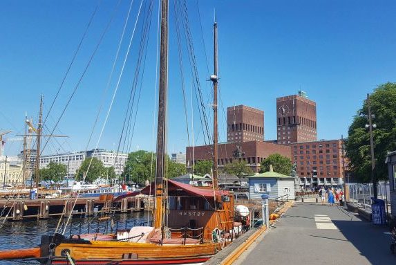 View of the city hall from the habour side